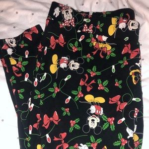 Torrid Christmas Disney Leggings